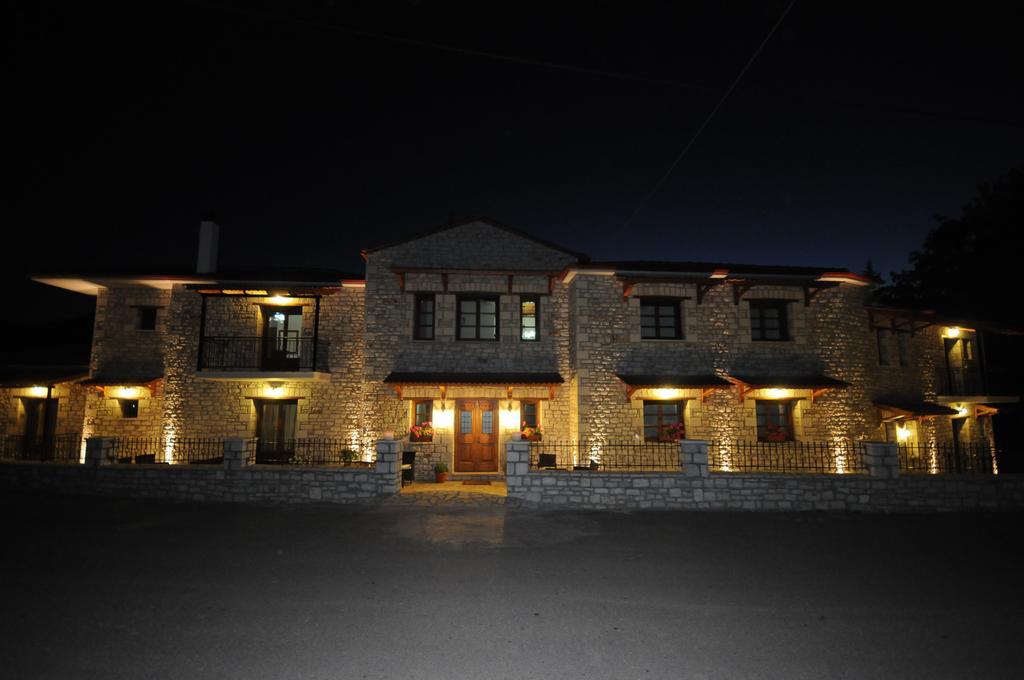 Levanta Mega Chorio Exterior photo
